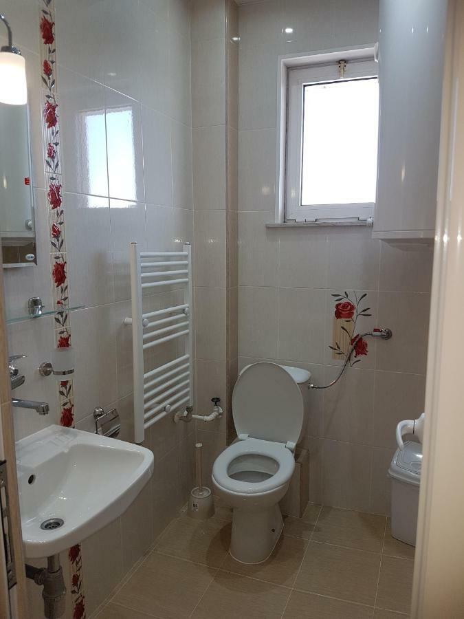 Family Hotel Zhelkovi - Olympia Kharmanli Luaran gambar
